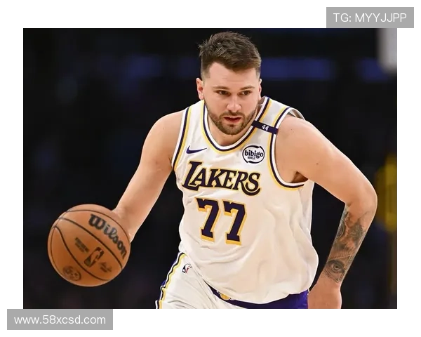 东契奇伤退湖人轮换调整詹皇里夫斯接力